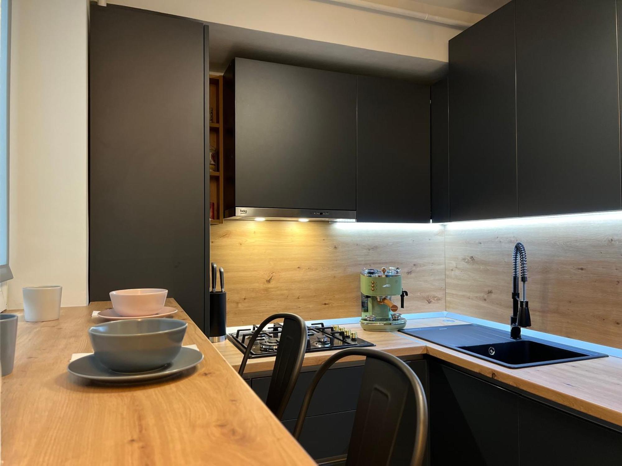 Castanilor 6 - Hip Industrial Apartment Close To City Centre Brasov Bagian luar foto